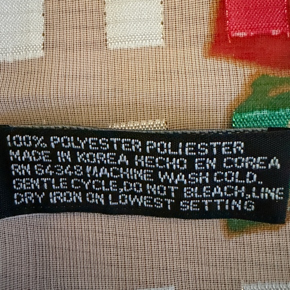 Christmas Poinsettia Scarf Rectangular Made in Korea 57.5"L X 13"W - Picture 5 of 15